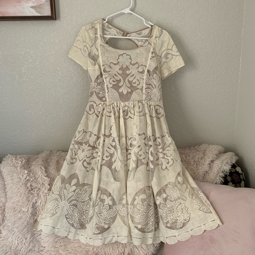 TR Designs Inc. Ivory Lace Dress